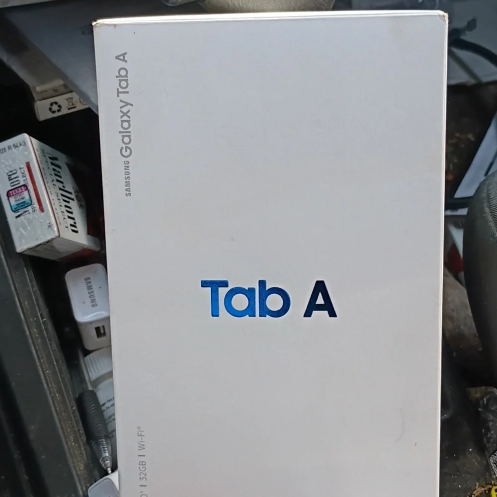 Samsung Tab A - White